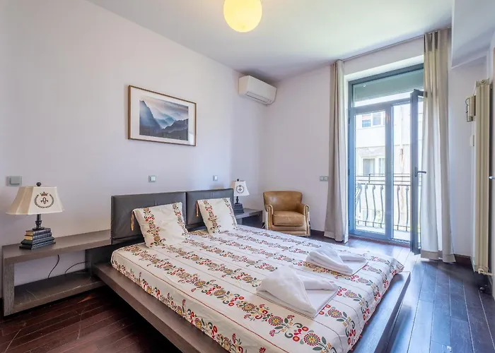 Lejlighed Spacious & Modern 2bd 2ba Flat - Prime Location By Fm Sofia