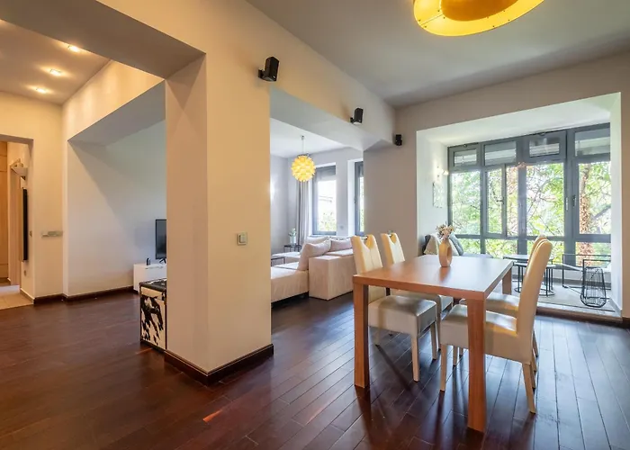 Lejlighed Spacious & Modern 2bd 2ba Flat - Prime Location By Fm