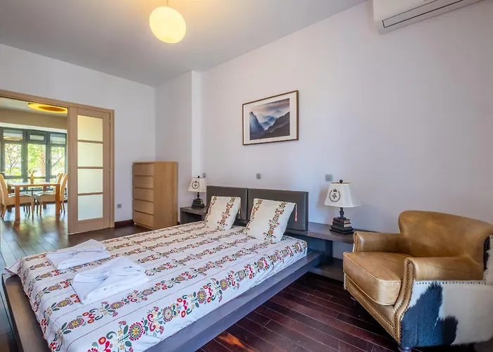 Lejlighed Spacious & Modern 2bd 2ba Flat - Prime Location By Fm *