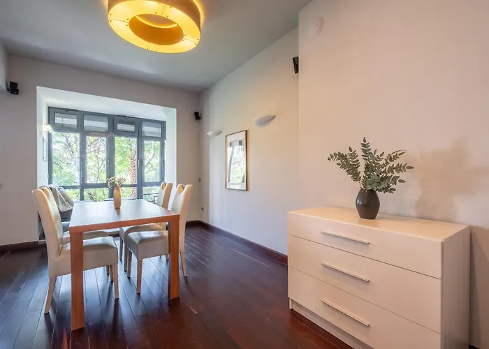 Spacious & Modern 2bd 2ba Flat - Prime Location By Fm * Sofia