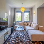 Spacious & Modern 2bd 2ba Flat - Prime Location By Fm Sofia