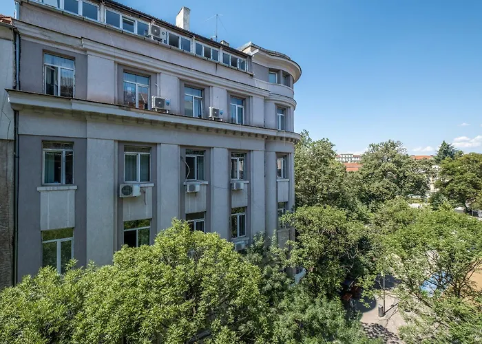 Spacious & Modern 2bd 2ba Flat - Prime Location By Fm Apartment Sofia