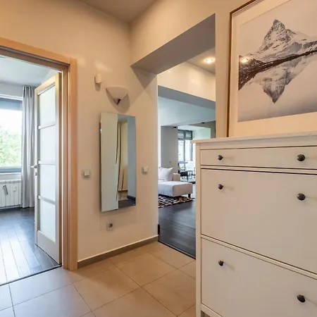 דירה Modern Yet Rustic Style Centre 2br/2bth *