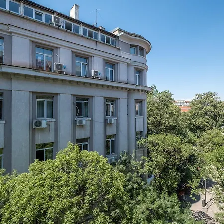 Spacious & Modern 2bd 2ba Flat - Prime Location By Fm Apartamento Sófia